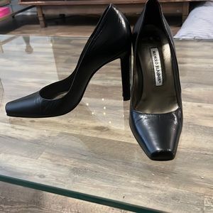 Manolo Blahnik black pumps